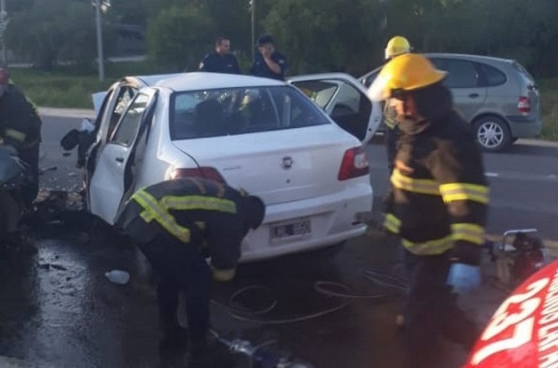 Un joven perdió la vida en un violento choque en ruta 12
