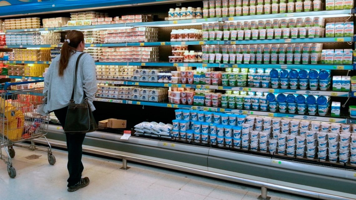 Las ventas en supermercados se derrumbaron 7,9% y 15,4% en los mayoristas en septiembre