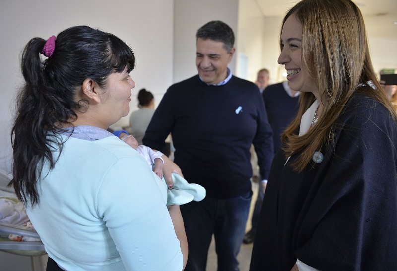 María Eugenia Vidal visitó una maternidad en Vicente López y se reunió con beneficiarios del programa “Garantizar tu identidad”