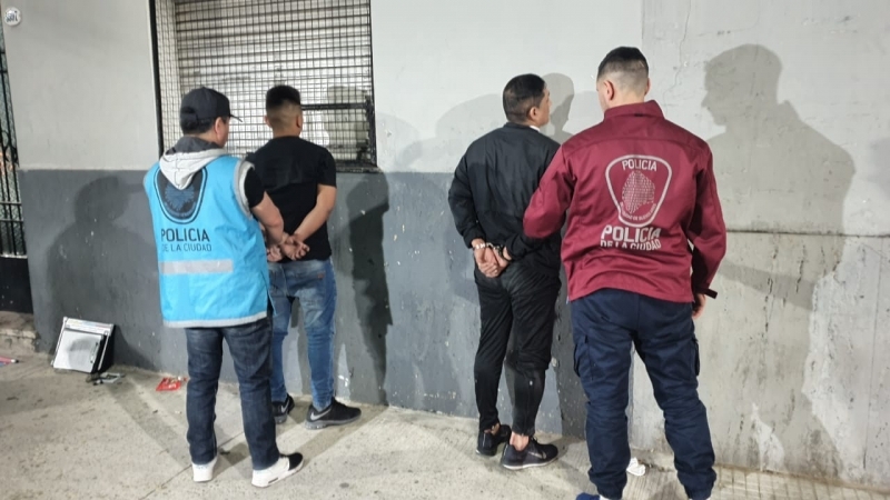 Cayó narco delivery: dos dealers peruanos y un taxista argentino detenidos