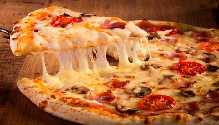 Degustación de pizza en la Semana de la Cocina Italiana