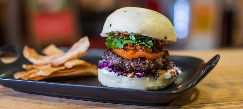 BA Gastronómica en Patio de los Lecheros y Patio Rodrigo Bueno