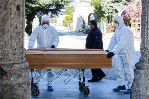 Italia, espantoso record de muertes diarias