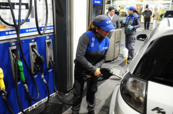 YPF aumentó 4,5% los precios de los combustibles