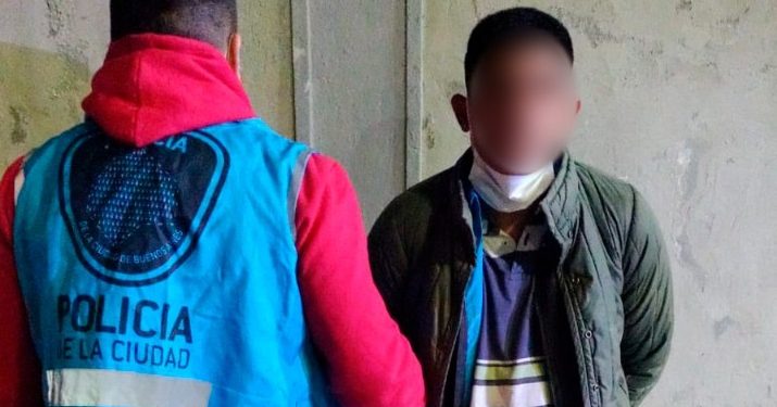 Tres detenidos en Nueva Pompeya con arma de fuego y dosis de cocaína