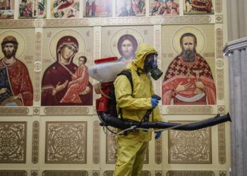 Rusia va hacia nuevas restricciones por récord de casos