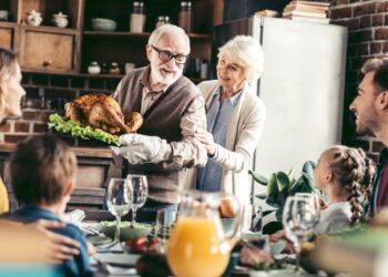 La salud de la columna es importante en la cena de Acción de Gracias