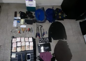 Detienen a cuatro ladrones que intentaron robar en un edificio en Monserrat