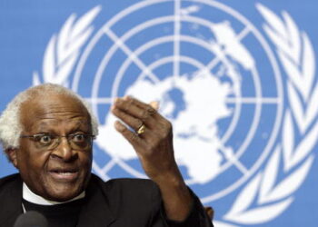Muere Desmond Tutu, símbolo anti apartheid