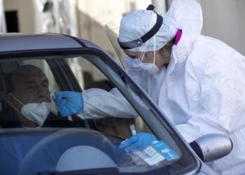 Europa da batalla ante la expansión de Omicron