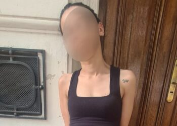 Capturan a ladrona que robó un celular de una garita