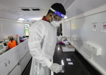 Omicron podría reaparecer con una variante Covid más peligrosa