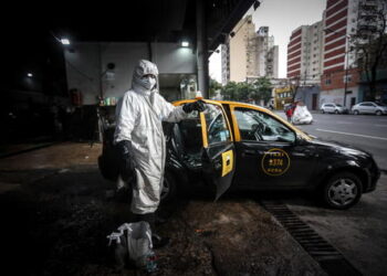 La pandemia deja a Buenos Aires sin taxis
