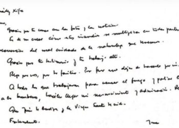 Francisco envió su «reconocimiento y admiración» a un bombero correntino
