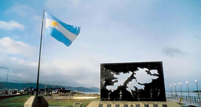 Proponen cambiar el nombre de la Av. Rivadavia por «Avenida Malvinas Argentinas e Islas del Atlántico Sur»