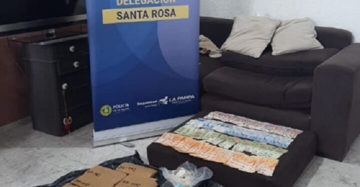 Desarticularon una banda narco que contrabandeaba drogas en La Pampa y operaba desde Ciudad Oculta