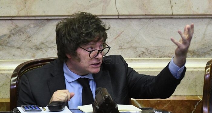 Amplio repudio a las declaraciones de Milei sobre la “desaparición» de medios públicos