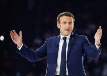 Macron llega a las urnas con un paro bajo y la economía recuperada de Covid