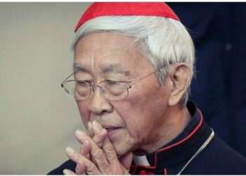 La Iglesia sigue con preocupación la noticia del arresto del cardenal chino J. Zen