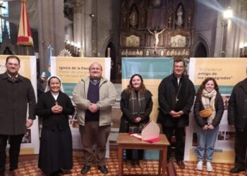 Se inauguró una muestra sobre el cardenal Eduardo Pironio en la catedral de Mar del Plata