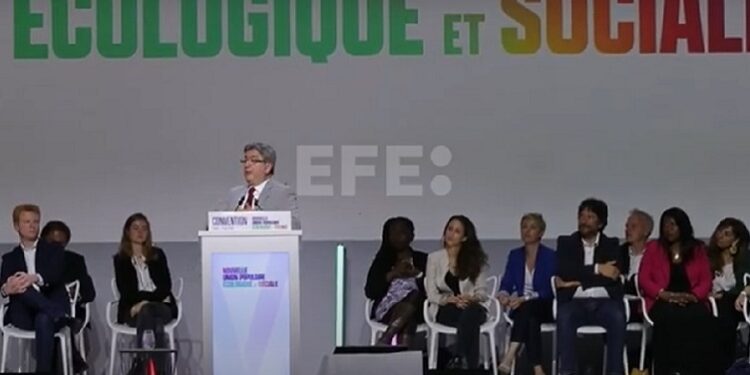 La nueva coalición de la izquierda francesa se presenta unida contra Macron