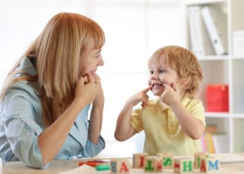 El encierro en la pandemia y sus consecuencias: ¿Cómo ayudar a estimular el desarrollo en el lenguaje de los niños?