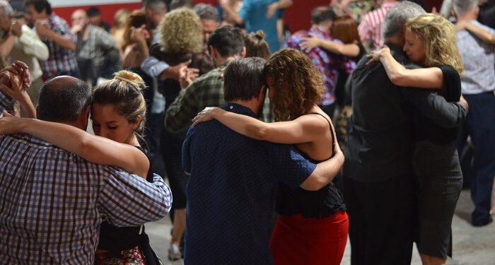 Se viene la feria y milonga de Gardey en Tandil