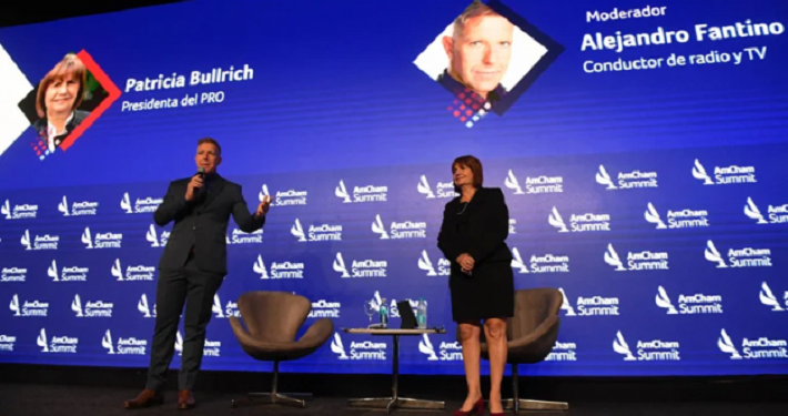 Patricia Bullrich aprobaría la dolarización en la Argentina