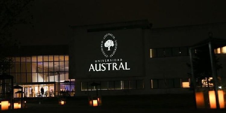 La Universidad Austral recaudó más de 32 millones de pesos para su Fondo de Becas