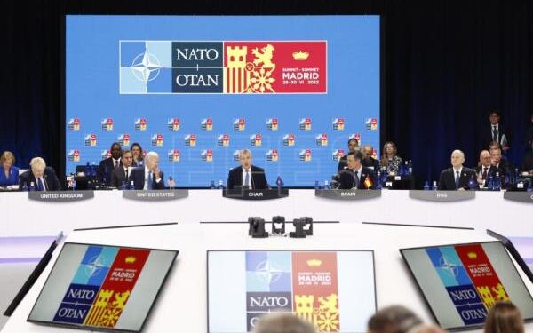 La OTAN se prepara para años tensos con Rusia y se pone en alerta con China