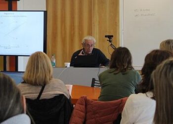 Juan Llach: “En nuestro país, el nivel socioeconómico no es una variable directa en relación a la calidad educativa y al aprendizaje”