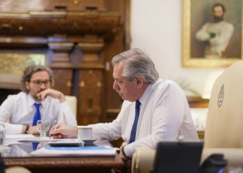 El presidente Alberto Fernández dialogó con su par ucraniano, Volodímir Zelenski