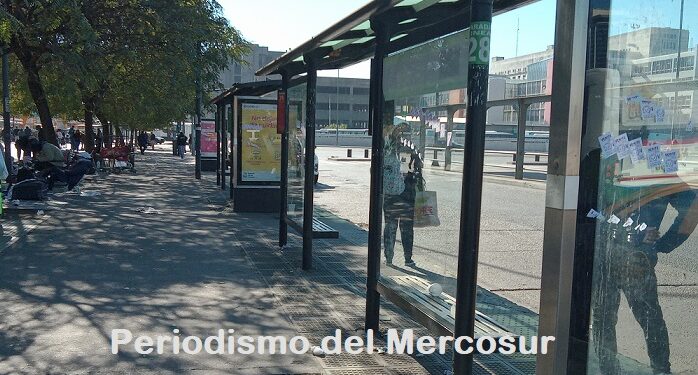 A partir de hoy Martes, los colectivos en AMBA saldrán con frecuencia reducida en un 50%