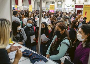 Empleo Barrial llega a Flores con una jornada exclusiva destinada al sector gastronómico