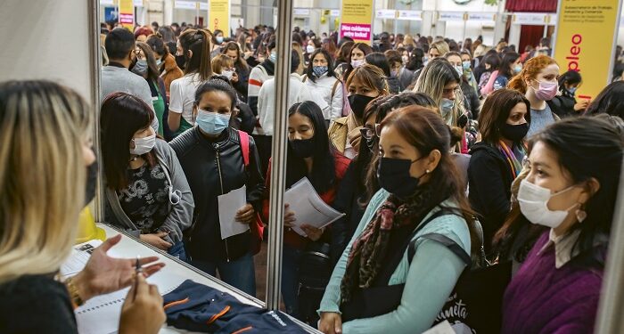 Empleo Barrial llega a Flores con una jornada exclusiva destinada al sector gastronómico