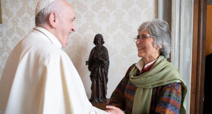 Una consagrada argentina y dos religiosas miembros del Dicasterio para los Obispos
