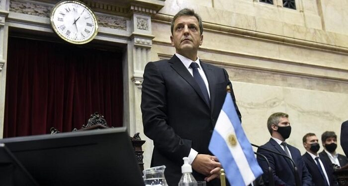 Massa confirmó que este lunes renuncia a su banca y a la presidencia de la Cámara baja