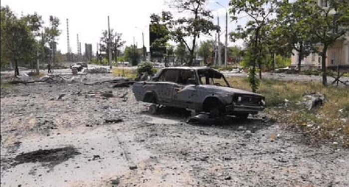 Ucranianos dejan Lysychansk y Moscú toma Lugansk
