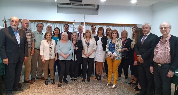 Se abre la inscripción para el Programa de Desarrollo BisBlick 2023 -BECAS organizado por el Rotary Club de Flores