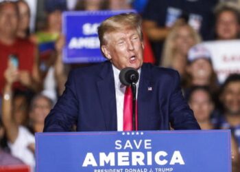 El FBI allanó la residencia de Donald Trump