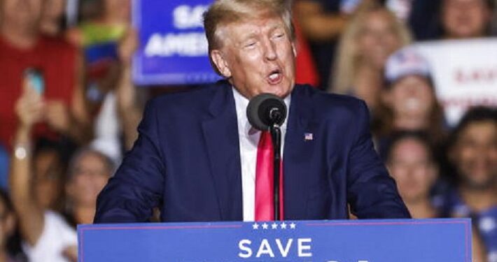 El FBI allanó la residencia de Donald Trump
