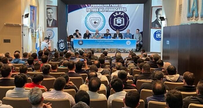 Ferrocarriles Argentinos encabezó jornadas de capacitación en conducción ferroviaria