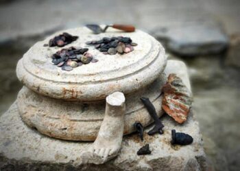 Hallazgo en San Casciano con un tesoro sagrado en las termas romanas