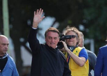 Jair Bolsonaro supera por primera en Río a Lula Da Silva