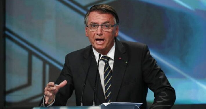 Bolsonaro califica a Lula de «presidiario»