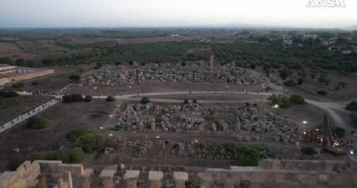 Sicilia: En Selinunte renacen las columnas del templo más grande