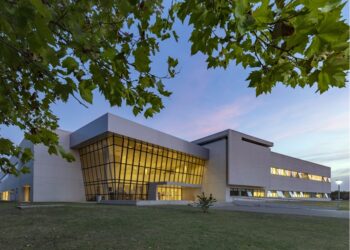 La Austral presenta la segunda temporada de “Ciencia Abierta”