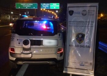 Un detenido con un auto robado en la General Paz