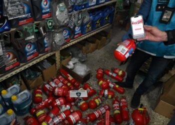 Nuevo golpe contra matafuegos truchos: incautan más de 900 extintores y en dos meses sacaron más de 1.500 del mercado