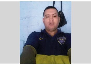 La Policía de la Ciudad solicita colaboración en la búsqueda de Juan Eduardo Flores